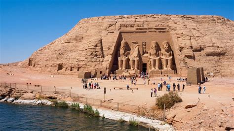 Das Abu Simbel Tempelkomplex - Ein beeindruckendes Zeugnis altägyptischer Großartigkeit!