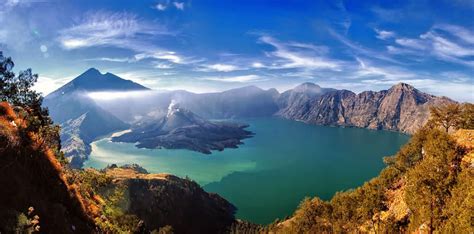  Taman Nasional Gunung Rinjani: Ein vulkanisches Abenteuer für Outdoor-Enthusiasten!